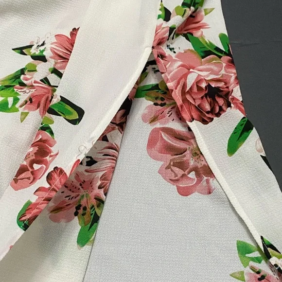 Dream of Me floral maxi dress size Small. - Picture 6 of 10